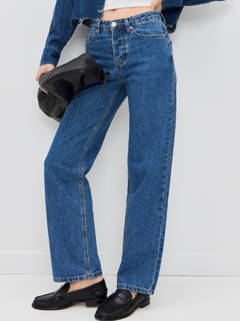 PARKE Classic Straight Jeans - Medium Wash - Size 26